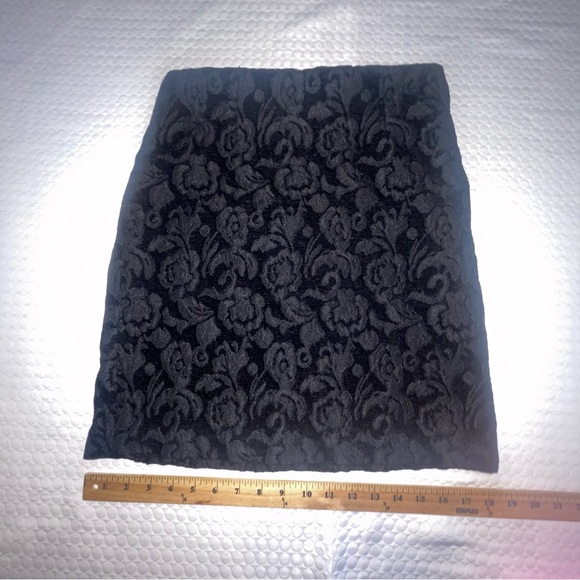 Willi Smith. Sz 2. Tapestry Style Fully Lined Skirt. Excellent condition! - Picture 4 of 10